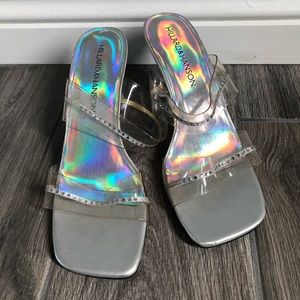 Adorable party shoes size 6- Hillard and Hanson